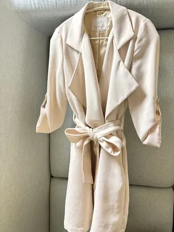 입학식 등에! 8,000엔부터 가격 인하 중! Rady 베이지 트렌치코트