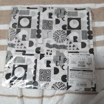 프레데릭 손수건