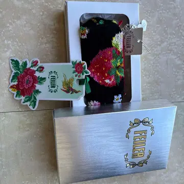 FEILER 딸기 무늬 파우치