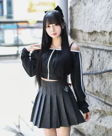 Kry 플리츠 스커트