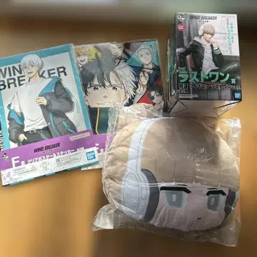 윈브레 제일복권 라스트원 피규어 페이스 쿠션 클리어 포스터