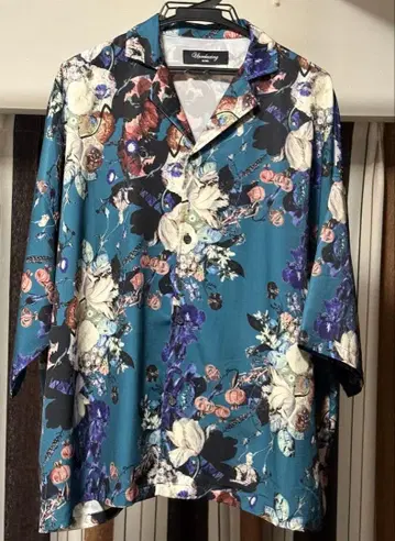 Semantic design 플라워 프린트 오픈 카라 반팔 셔츠