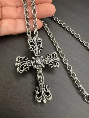 페이퍼 체인 크로스 목걸이