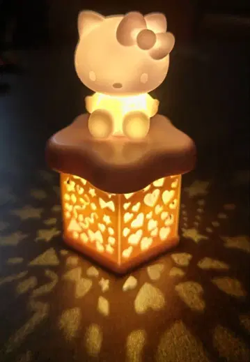 헬로키티 라이트 조명 손바닥 사이즈