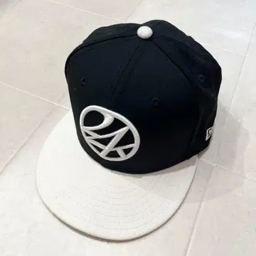 3대째 JSB 캡 모자 화이트 블랙 베이스볼 햇