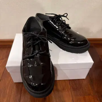 블랙 더비 슈즈 (레이스업 슈즈) M 사이즈 (23.0cm)