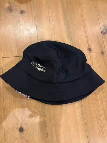 THE H.W.DOG&CO. x MR.BROTHERS 버킷햇