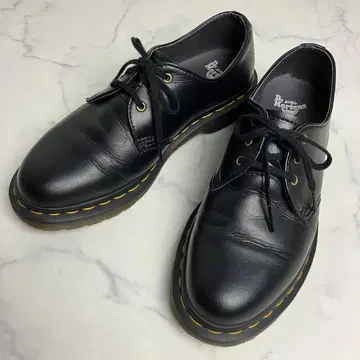 닥터마틴 3홀 슈즈 UK5 23.5cm 블랙