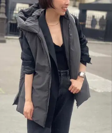 플라주 HAKUU/하쿠우 별주 MID/L 다운 베스트