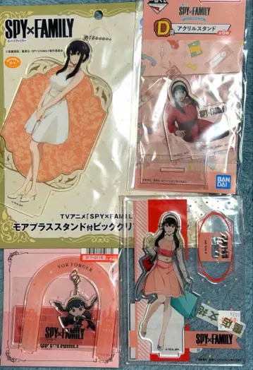 스파이 패밀리 요르 포저 아크릴 스탠드, 키링