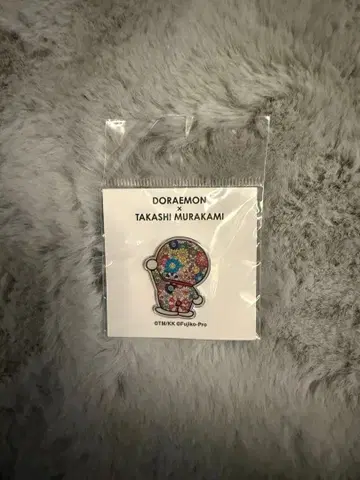 카이카이키키 무라카미 다카시 도라에몽 핀 배지