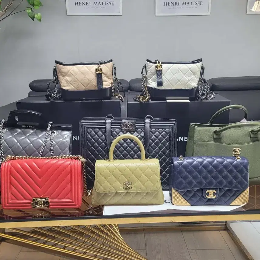 샤넬 가브리엘 호보백 베이지 블랙 체인 사진 7