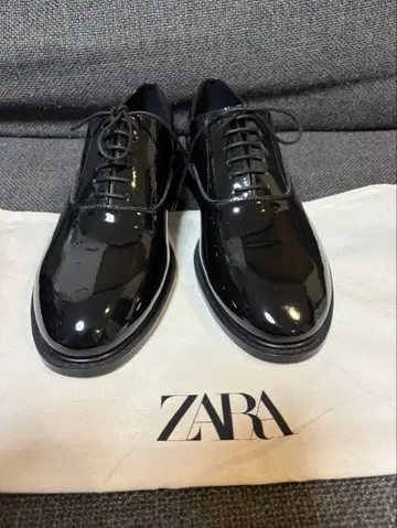 [ 새상품 ] ZARA 페이턴트 이펙트 더비 슈즈 27.6cm