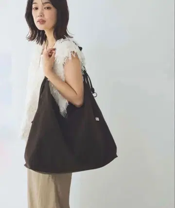 LE VERNIS 스웨이드 Knot 핸들