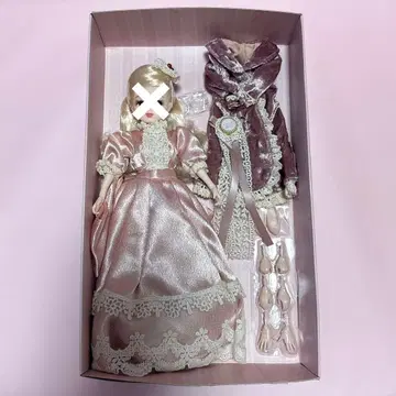 포토제닉 리카 해피 벌스데이 2025 아웃핏