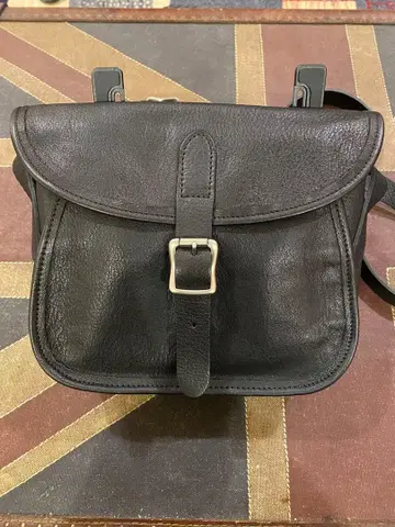 새상품급 SLOW 가죽 숄더백 블랙