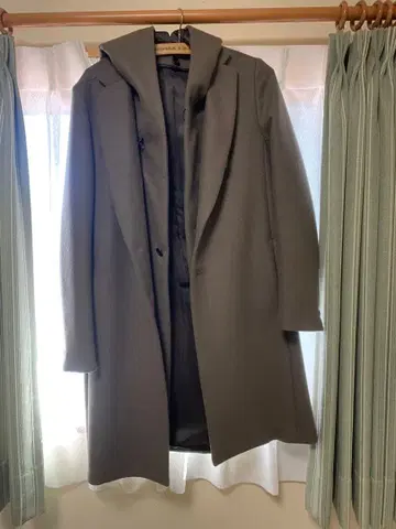 정가 9만 이상 새상품급 어태치먼트 3way 후드 체스터 코트 사이즈 1