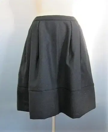 폭시 40 벨 플라워 울 스커트 블랙