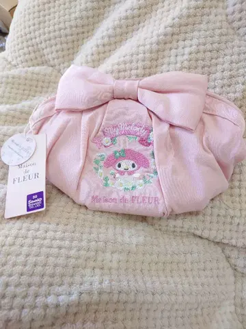 마이멜로디 메종 드 플뢰르 파우치