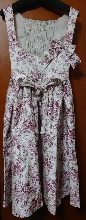 victorian maiden 토와르 드 로코코 부케 버건디