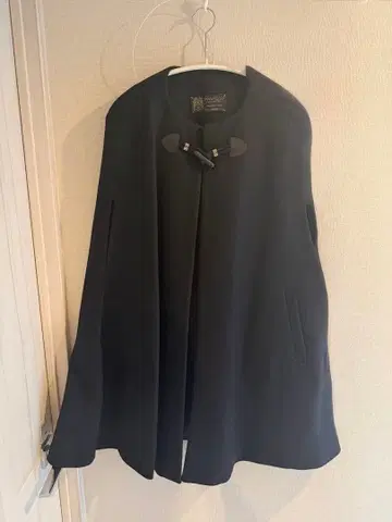 ZARA 케이프 코트 원단 이탈리아 MANTECO사제 블랙