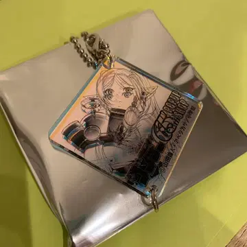 장송의 프리렌 오로라 아크릴 참 선데이 65주년 기념 팝업