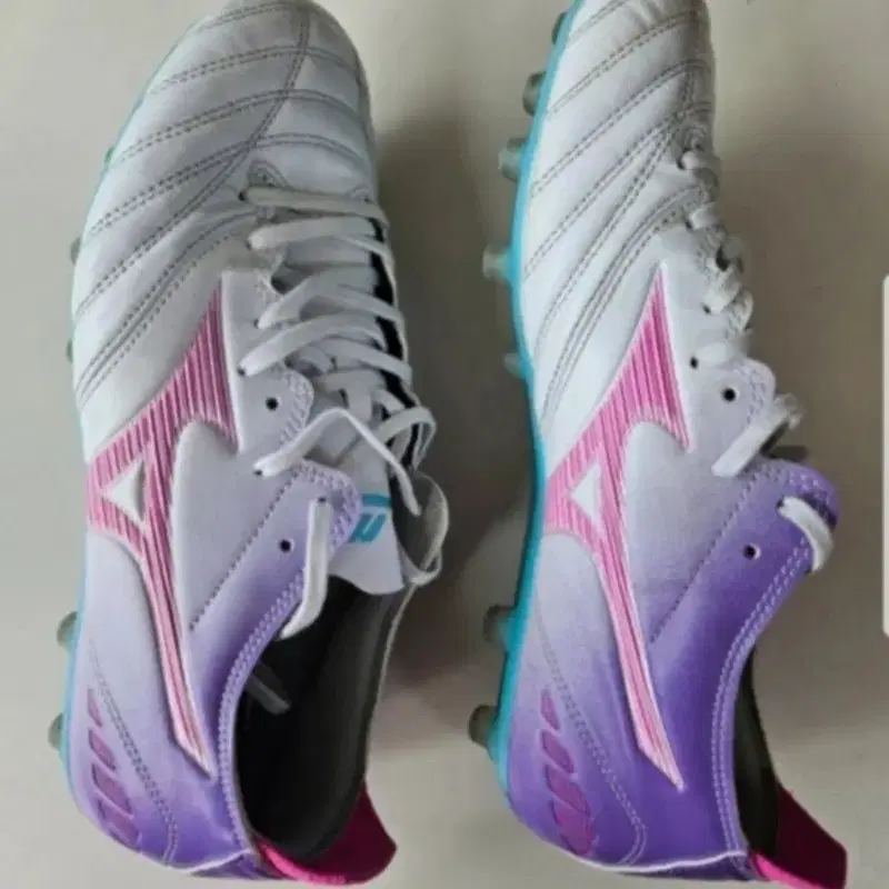 미즈노 모렐리아 네오 3 축구화