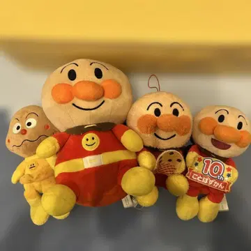 호빵맨 봉제 인형 4체 세트 (카레빵맨 말하는 그림책 10th)