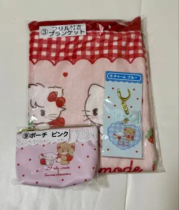 릴루아라모드 x 산리오 뽑기 [ 새상품 미개봉 ]