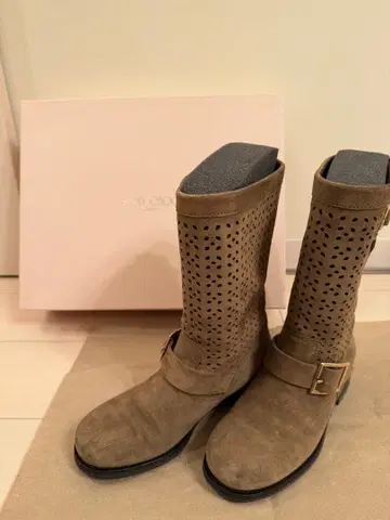 지미추 에디터 부츠