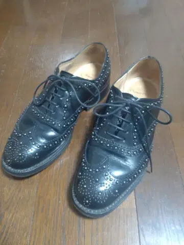 처치스 버우드 Church's 스터드 영국제