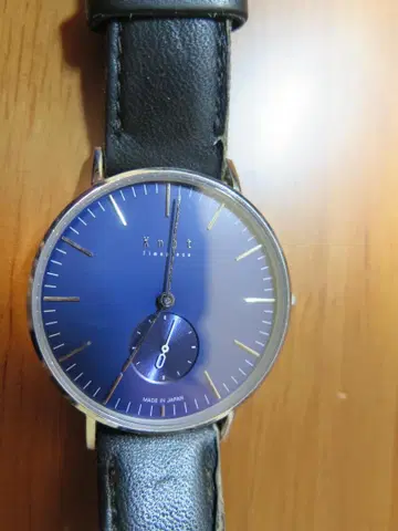 Knot Timepiece 쿼츠 손목시계