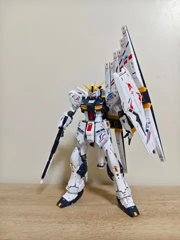 RG 뉴 건담 태국 한정판 스타일 페인팅 완성품
