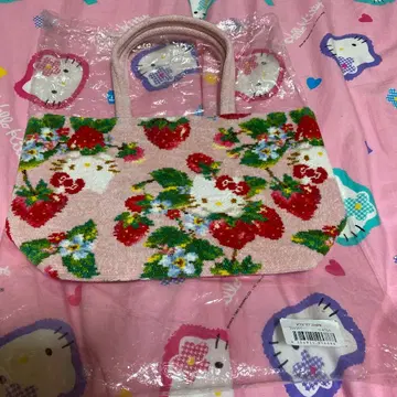 페일러 키티 딸기 무늬 토트백