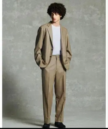 LOEFF 울 캐시미어 셋업 총액 105,000엔 상당