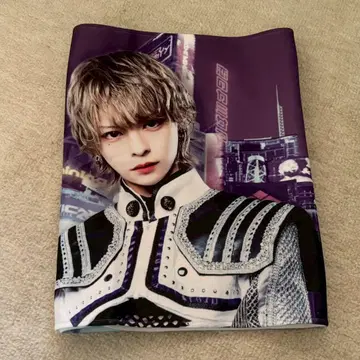 꿈 먹는 NEON 사쿠 마쿠하리 머플러 타월