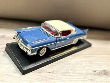 다이캐스트 미니카 1/18 캐딜락 블루