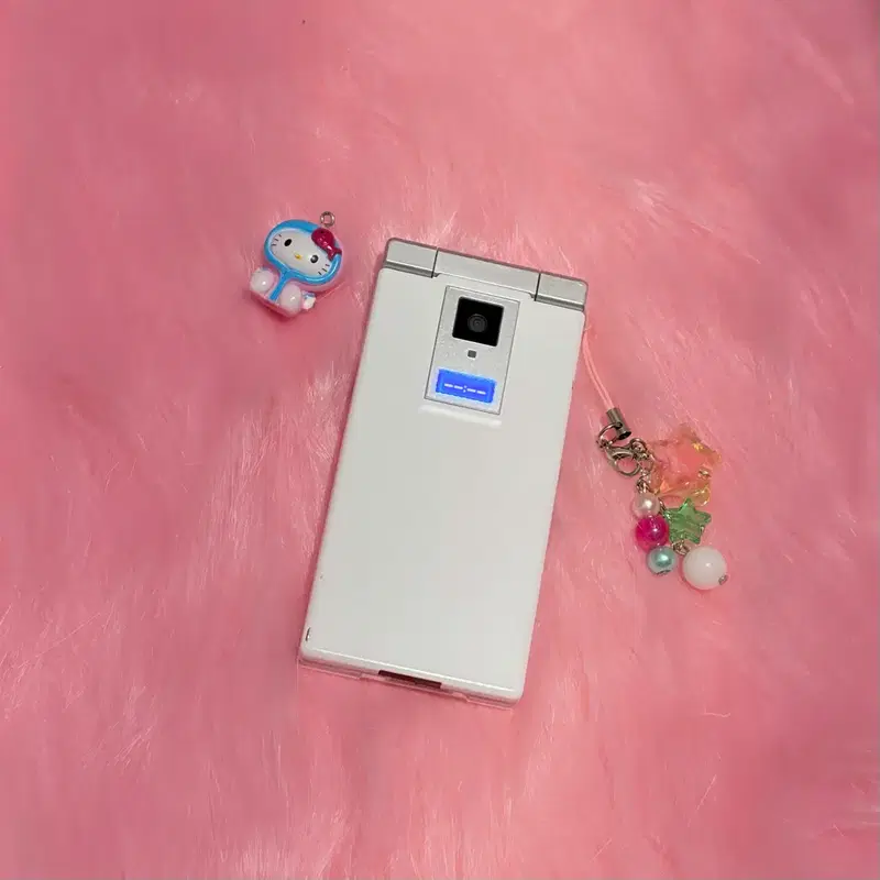 일본 폴더폰 올드폰 작동폰 모형폰 갸루폰 y2k 빈티지폰