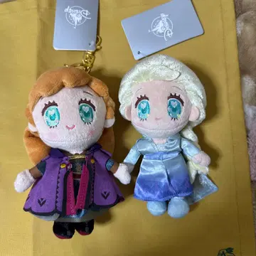 디즈니 스토어 봉제 인형 키링 플러시 키체인 두 개 안나