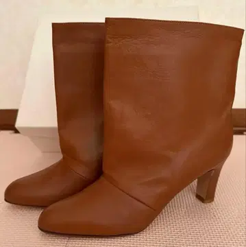 NEBULONI E 네브로니 내퍼 가죽 앵클부츠 카멜