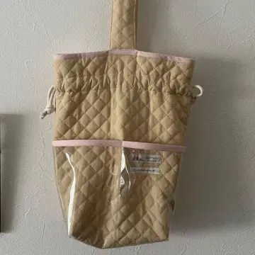 카네코아야노 FUTATSUKUKURI 퀼팅백 비닐 포켓