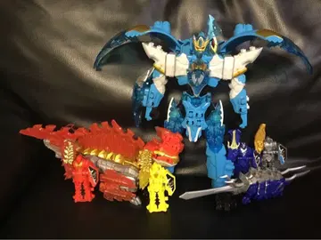 기사룡전대 류소우저 요크류오 디메볼케이노 트리케인