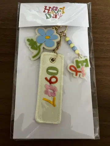 앤팀 생일 키링 EJ