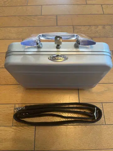 [ ZERO HALLIBURTON ] 미니 아타셰 케이스 키 스트랩 포함