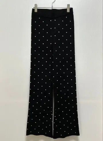 U by SPIC&SPAN 도트 니트 플레어 팬츠 블랙