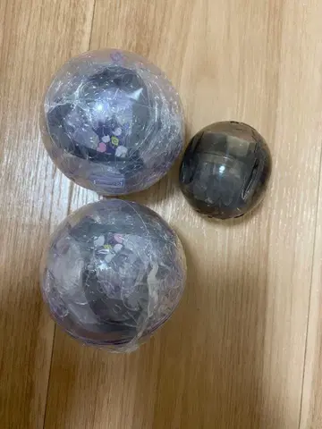 산리오 캡슐 지팡이 2 & 폭신폭신 플로키 2 배드바츠마루 세트