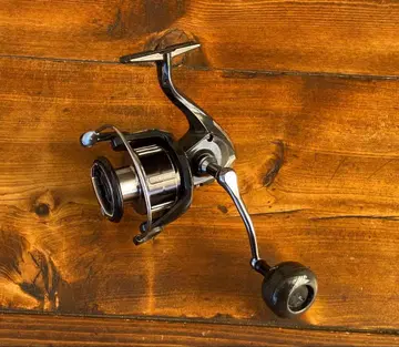 미사용 새상품 스피닝 릴 5000번 지깅 쇼어지깅 농어