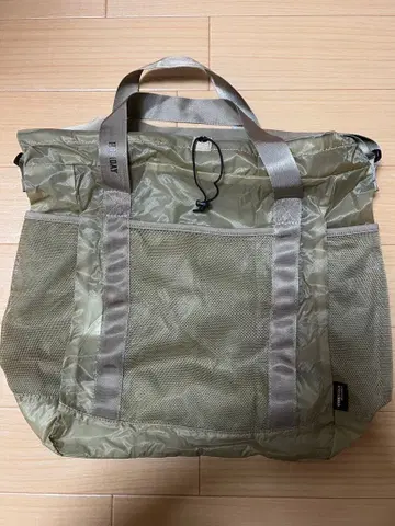 최종 가격! HOLIDAY 홀리데이 패커블 스트랩 토트백 완판 카키