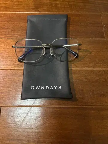OWNDAYS 안경 케이스 포함