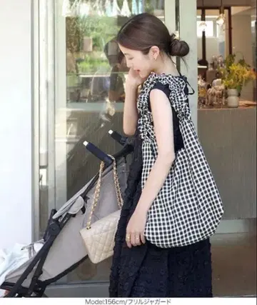 새상품 고베 레터스 yui 콜라보 토트백 리본 타입 프릴 자카드